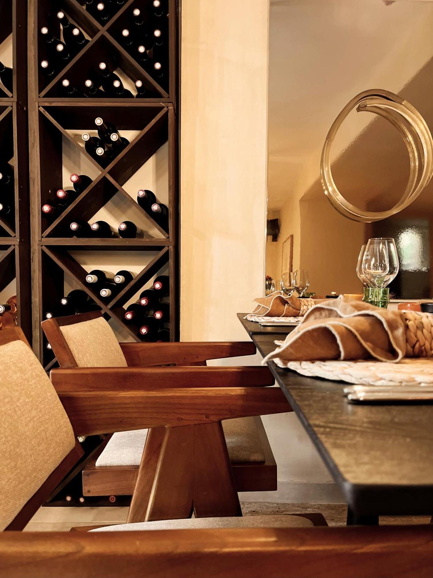 Toile Blanche Hotel