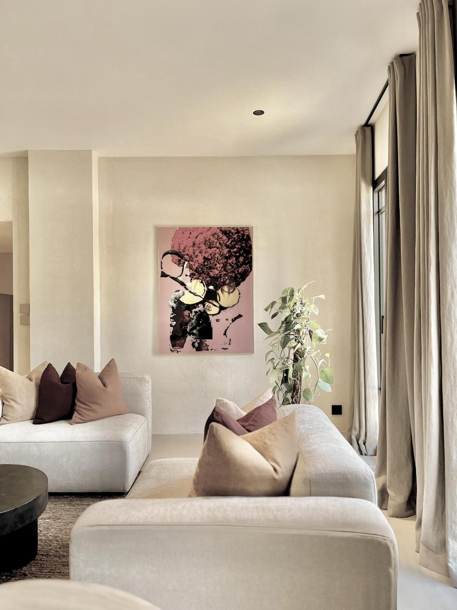 Toile Blanche Hotel
